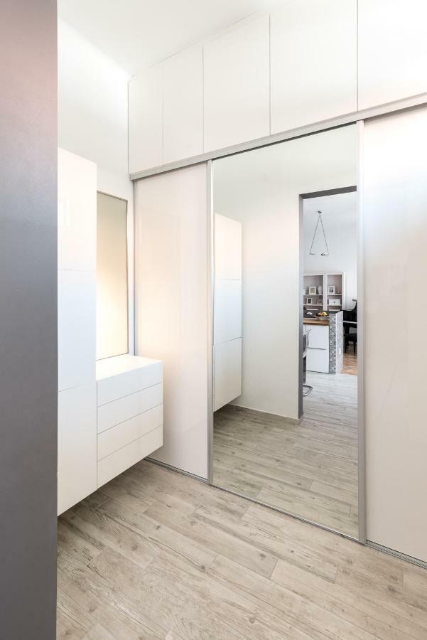 Elegant Apartment Будапеща Екстериор снимка