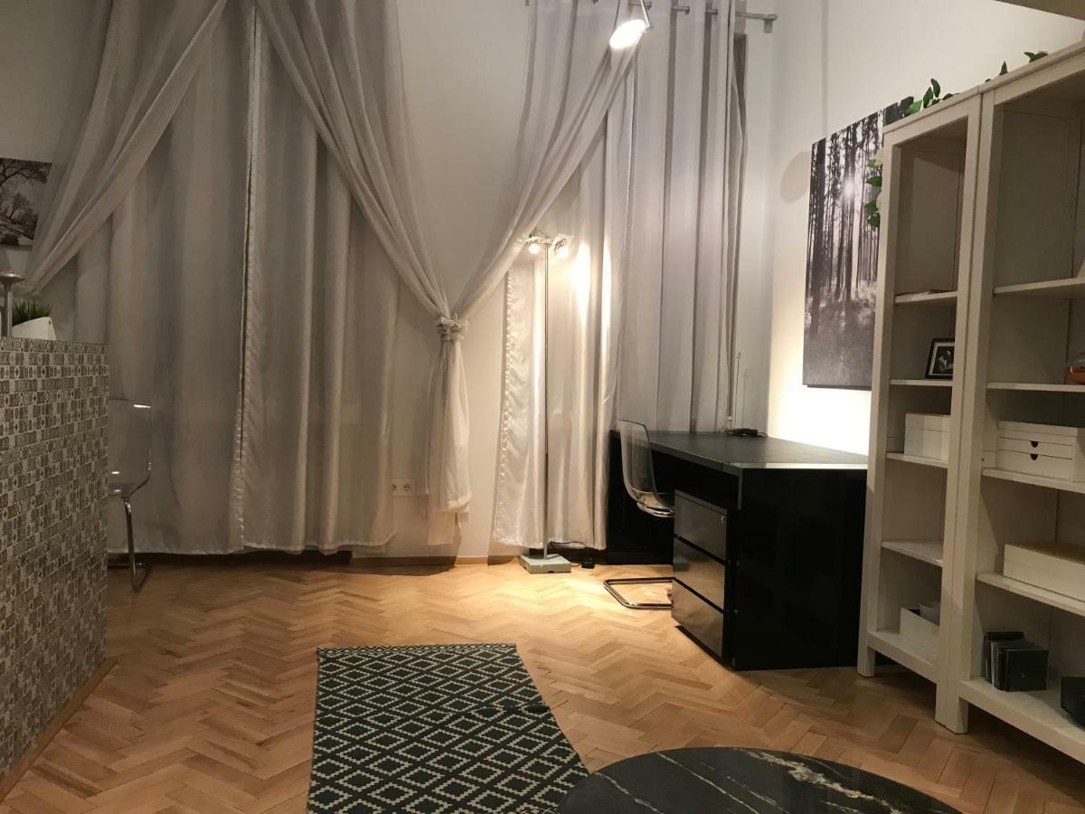 Elegant Apartment Будапеща Екстериор снимка